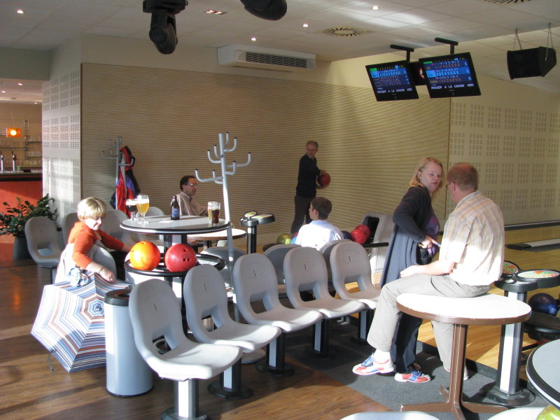 bowling63.jpg
