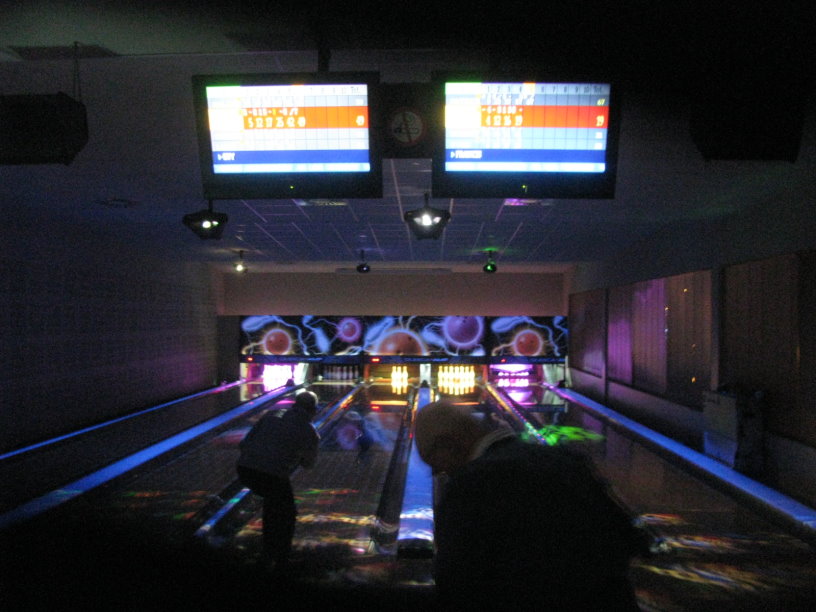 bowling4287.jpg